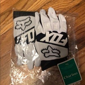 Bike Gloves (Never Worn)